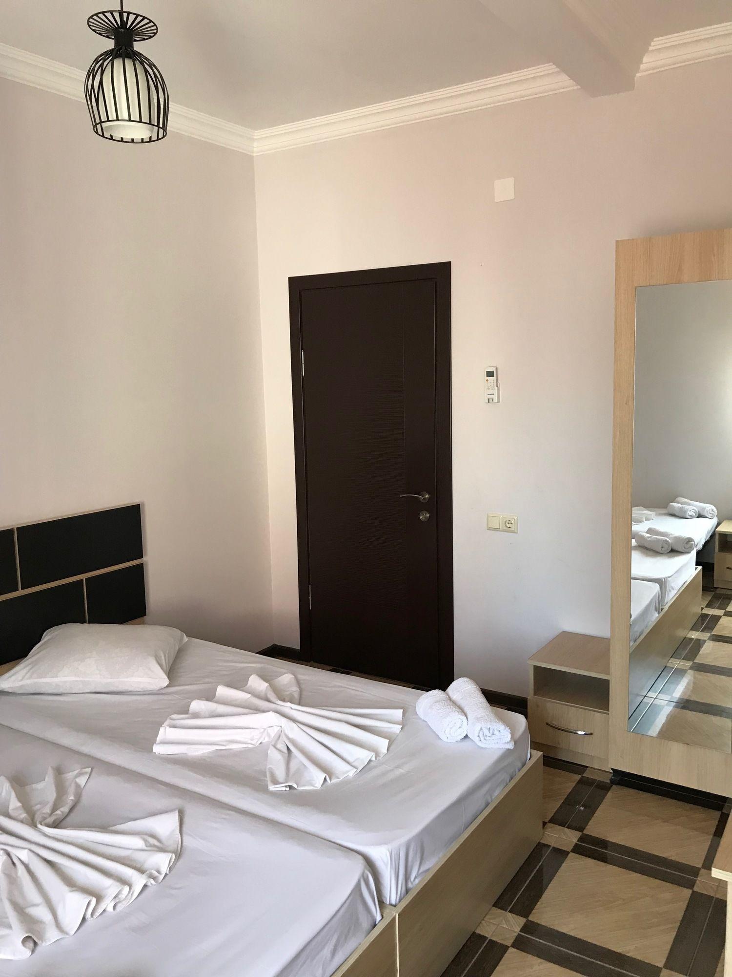 Holiday House Batumi Kültér fotó